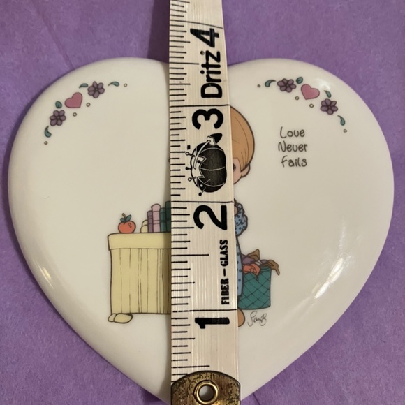 Adorable Precious Moments china trinket heart shaped box! - Picture 16 of 16